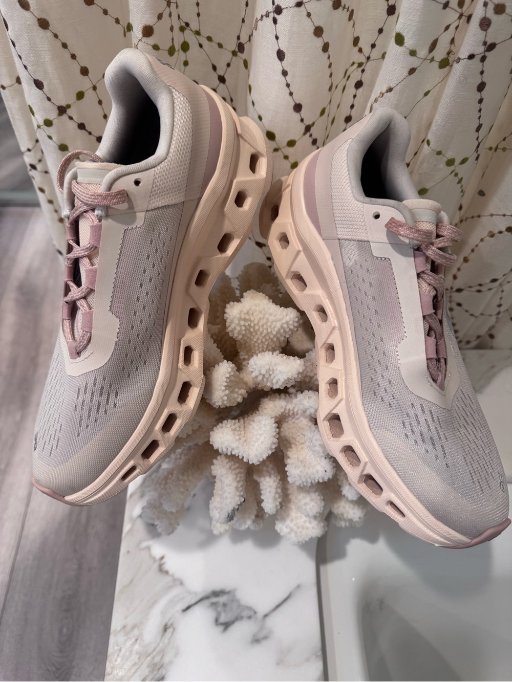 On cloud blush Women's Sneakers-9